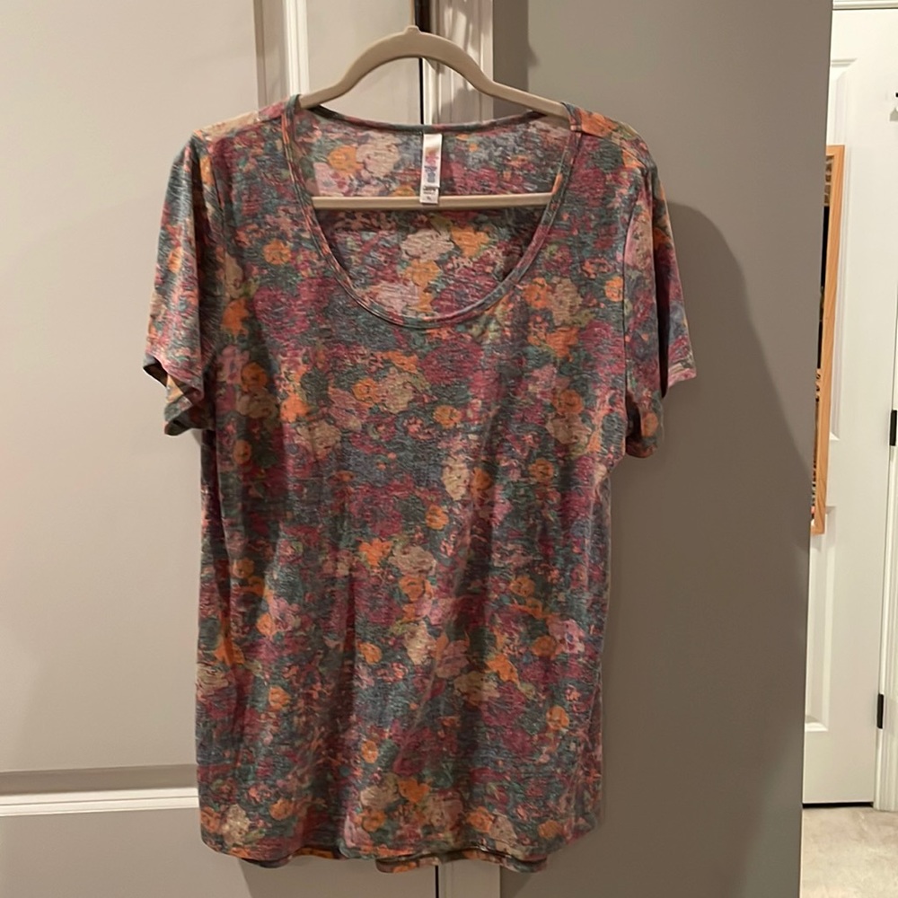 LulaRoe Classic T in Grey with Floral Design